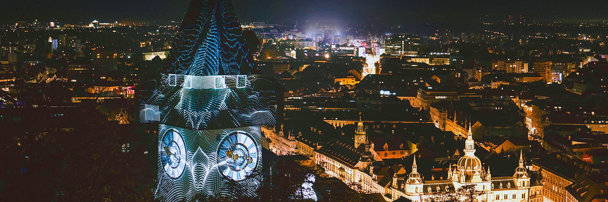 Jedes Jahr im Oktober kehrt KLANGLICHT, das Kunstfestival der Bühnen Graz, in die Mur-Metropole zurück. Und schafft mit Licht und Klang atemberaubende Momente des Staunens.