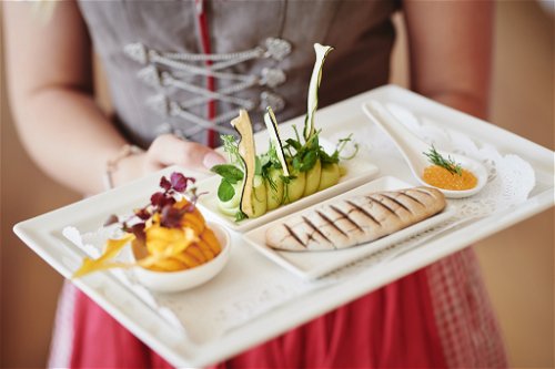Zugegeben, eine Küche mit regenerativer Wirkung auf Magen und Darm zu beschreiben, ist semi-sexy. Im Resort »Mayrlife« schmeckt sie dennoch.