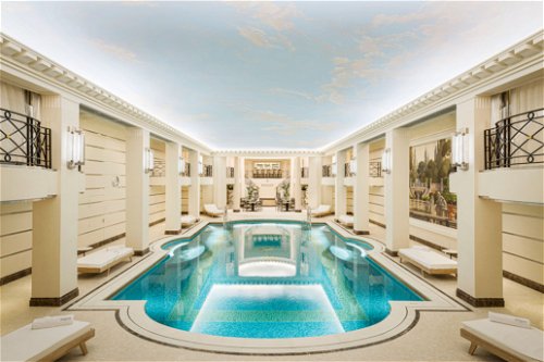 Das ikonische Spa im Hotel »Ritz« ist der Inbegriff von Luxus. Als Design-Inspiration dienten zarte Blumen.