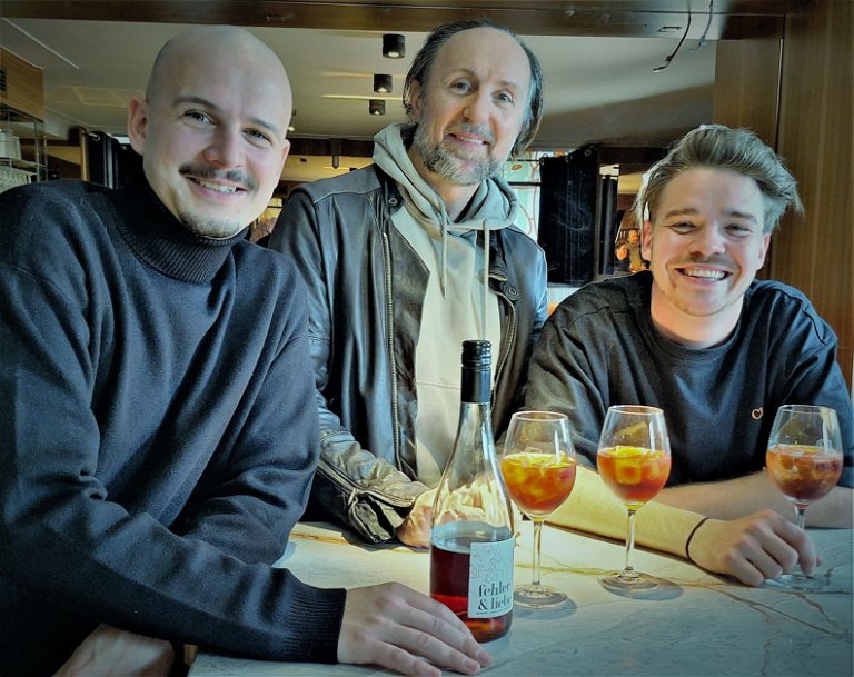 Marcel Katzer, Danny Hubmann und Stefan Heissenberger in der Bar Ciccio