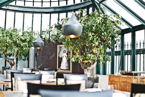 Auf eine moderne stylishe Atmosphäre, gepaart mit hervorragender Küche, setzt man im »Chez Bernard« und im »Clementine im Glashaus« – ideal für Gäste, die das Besondere lieben.