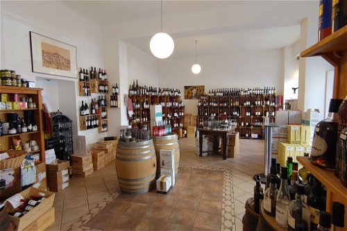 »Weingalerie« in Berlin: Portugal-Authentizität bei den Tischweinen – und exquisite Raritäten bei Port und Madeira.