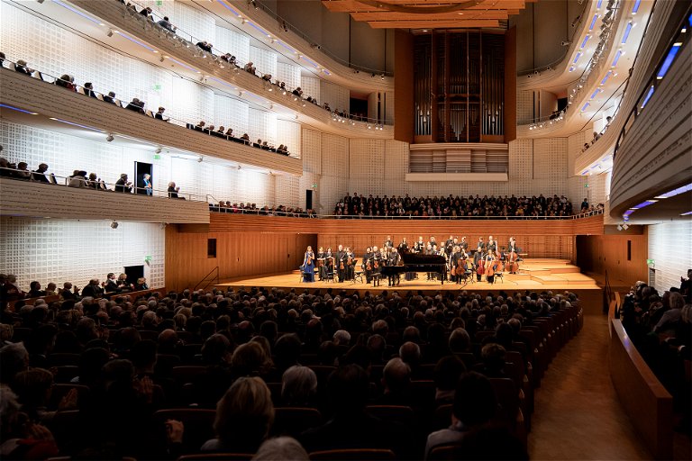 Mozart mit Francesco Piemontesi begleitet von den unvergleichlichen Festival Strings Lucerne.