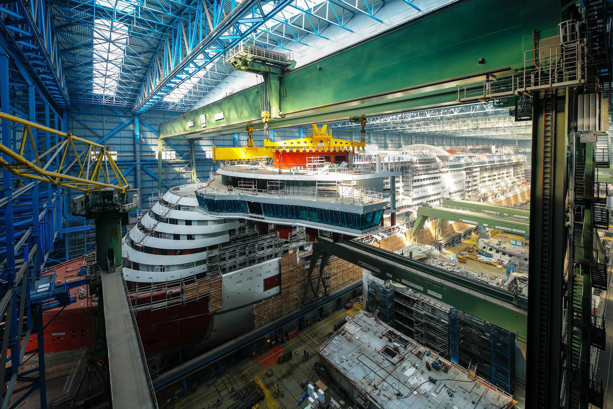 Die Zukunft der Kreuzfahrtbranche liegt im Bau energieeffizienter, emissionsarmer Schiffe.