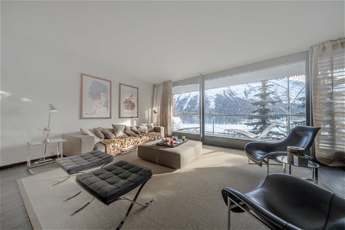 St. Moritz: Das Premium-Apartment in St. Moritz verfügt über eine Wohnfläche von insgesamt 136 Quadratmetern, zwei Schlafzimmer und zwei Bäder.