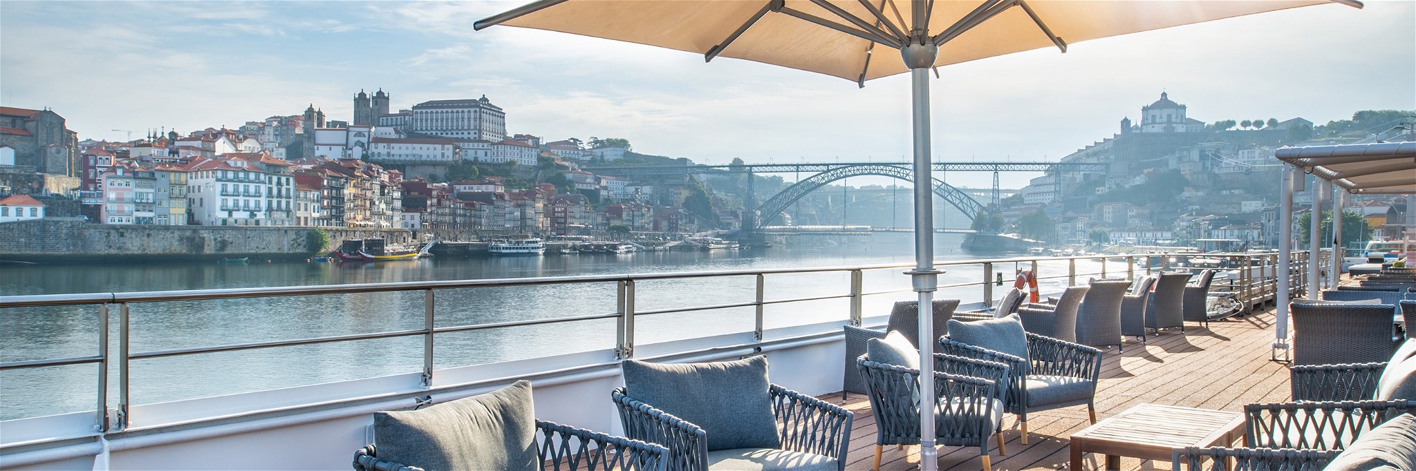 Traumhafter Blick auf Porto von der DOURO QUEEN.