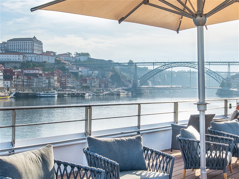 Traumhafter Blick auf Porto von der DOURO QUEEN.