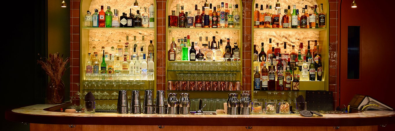 Wien hat einen neuen Hotspot: Die Bar »Cinco«, ins Leben gerufen von den »Q'ero«-Gründern Mehdi Hedayati sowie Eric und Ludwig Melzer.