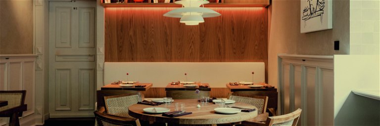 In der »November Brasserie« kann hochwertiges Sushi in einem modernen-minimalistischen Ambiente genossen werden.
