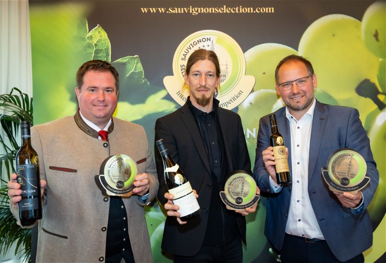 Gewinner-Winzer: v.l. Gustav Schneeberger vom Weingut Schmölzer, Reinhard Muster vom Weingut Muster.gamlitz, Walter Frauwallner vom Weingut Frauwallner.
