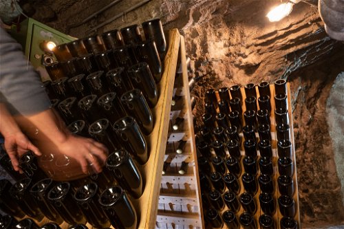 Gehören zu den herausragenden Schaumweinherstellern der Deuschschweiz: das Bündner Weingut Hansruedi Adank.