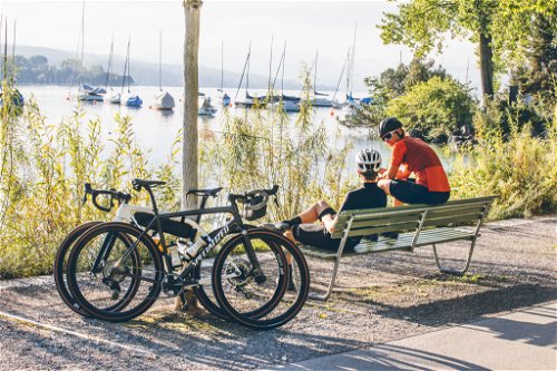 Die Uferwege entlang des Zürichsees sind prädestiniert für Radtouren. 