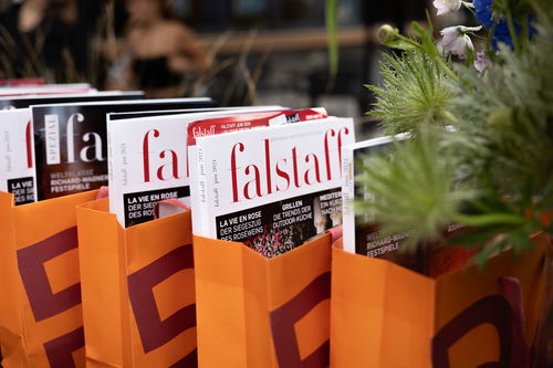 Falstaff und die »Sansibar by Breuninger« freuten sich über ein ausverkauftes Event.