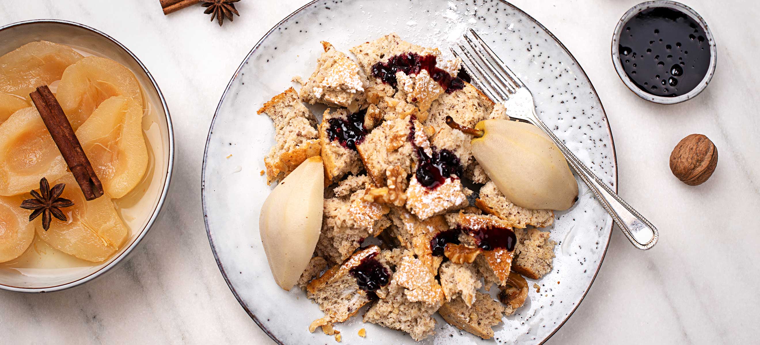 Nussschmarren mit Birnenkompott &amp; Holler - Rezepte - Falstaff