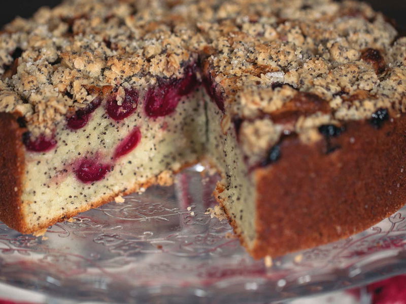 In der Kirschenzeit ist dieser köstliche Kuchen eine willkommene Abwechslung.