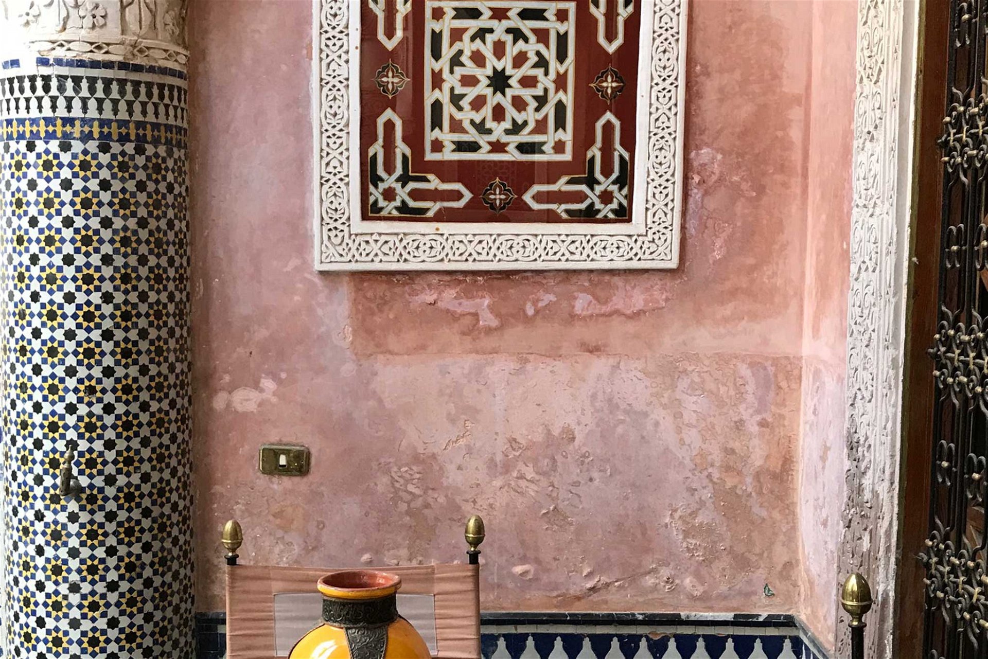 Die Liebe zum Detail und der Handwerkskunst spürt man in Marokko in jeder Ecke. 