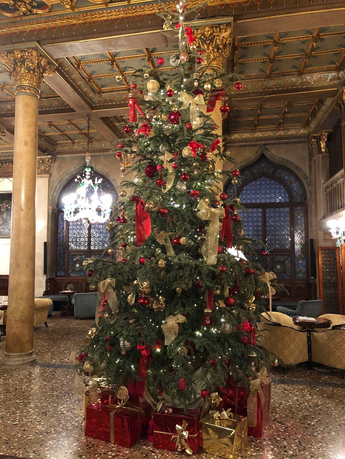 Das Hotel Danieli punktet auch in Sachen Weihnachts-Interior. 