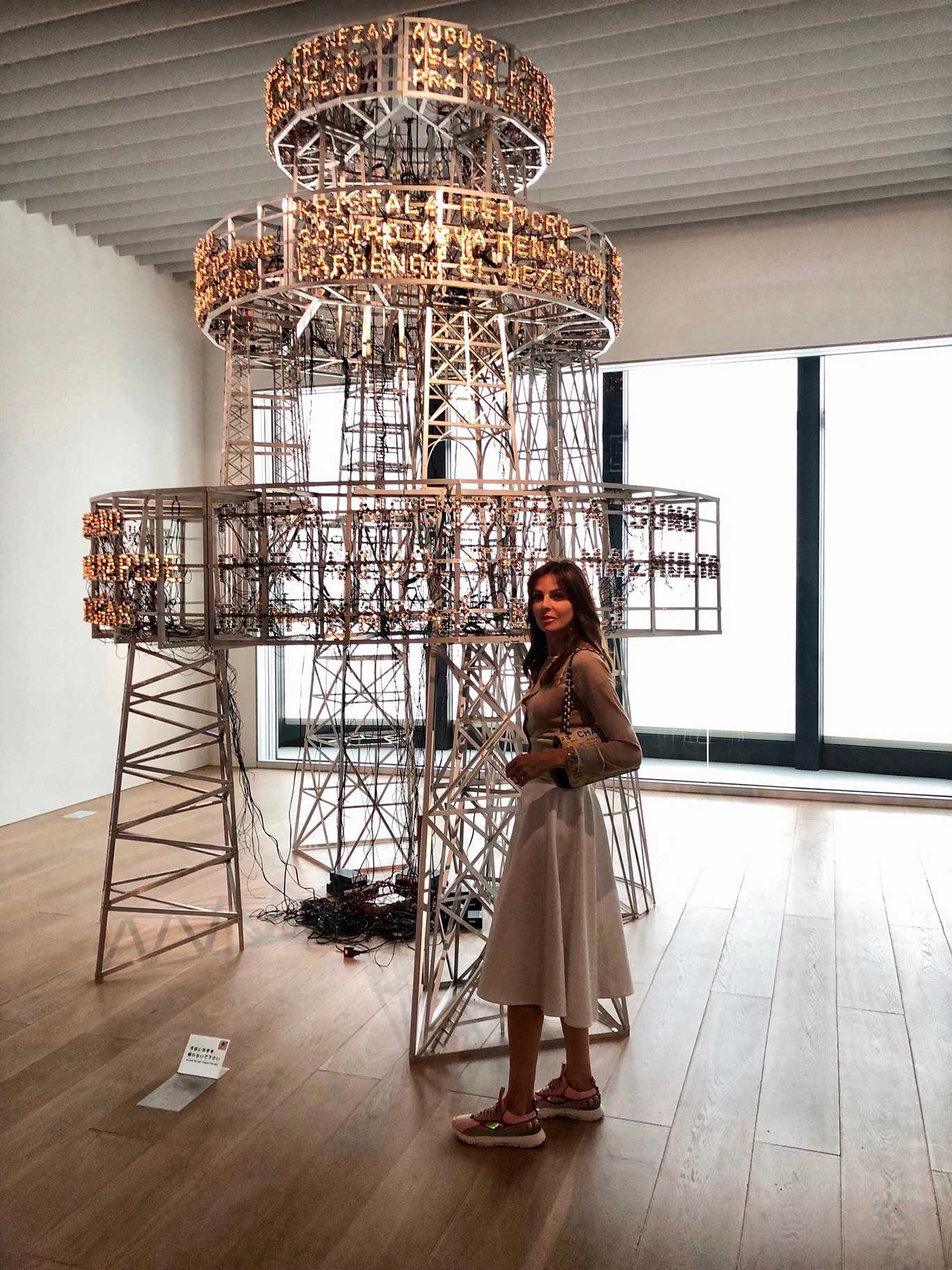 Absolutes Muss bei einem Tokio Besuch ist das Mori Art Museum – hier kommen nicht nur Kunst- und Architektur-Fans auf ihre Kosten. Installation von dem südkoreanischem Künstler Lee Bul. 