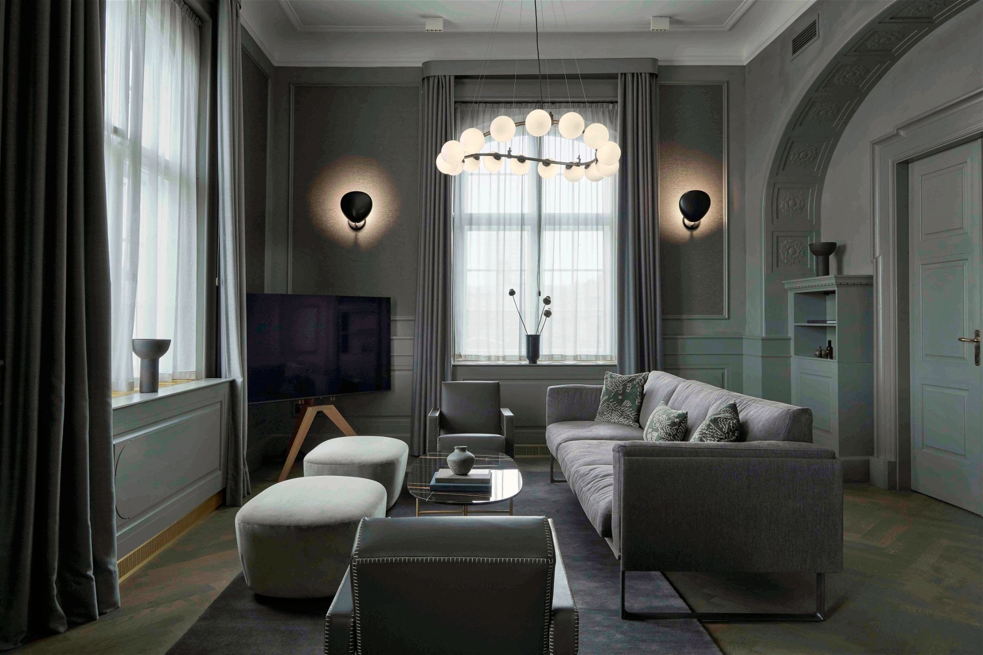 Schmuckstück: Die Gründer der dänischen Luxusmarke Shamballa Jewels, Mads & Mikkel Kornerup, und ihre hauseigene Designerin Olga Krukovskaya haben die exklusive Shamballa-Suite entworfen. Insgesamt neun einzigartige Suiten gibt es im Hotel zu buchen.