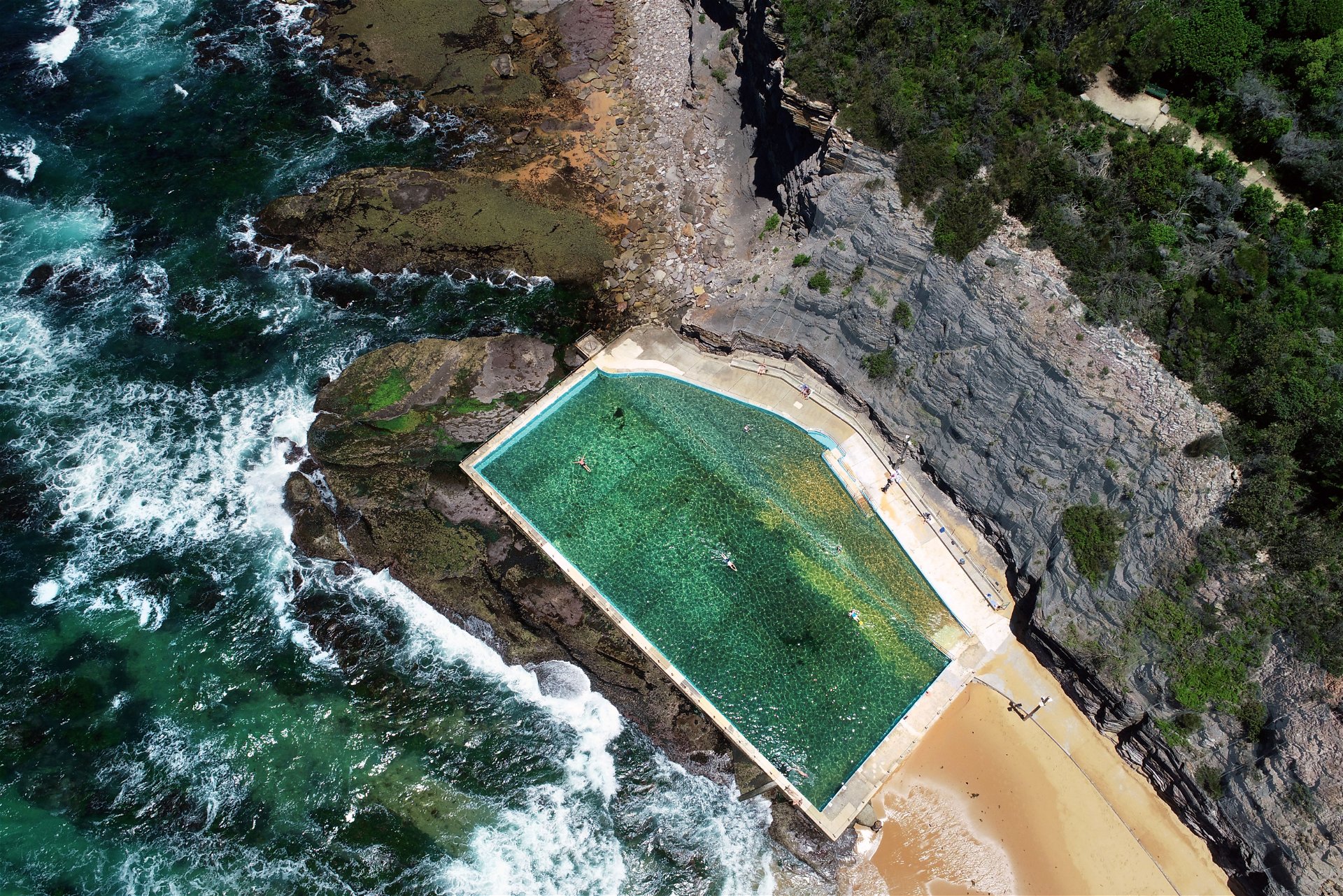 Salzig: Ocean Pools gibt es in Australien seit über 200 Jahren. Sie sind eine Art Vorläufer von Naturpools.
