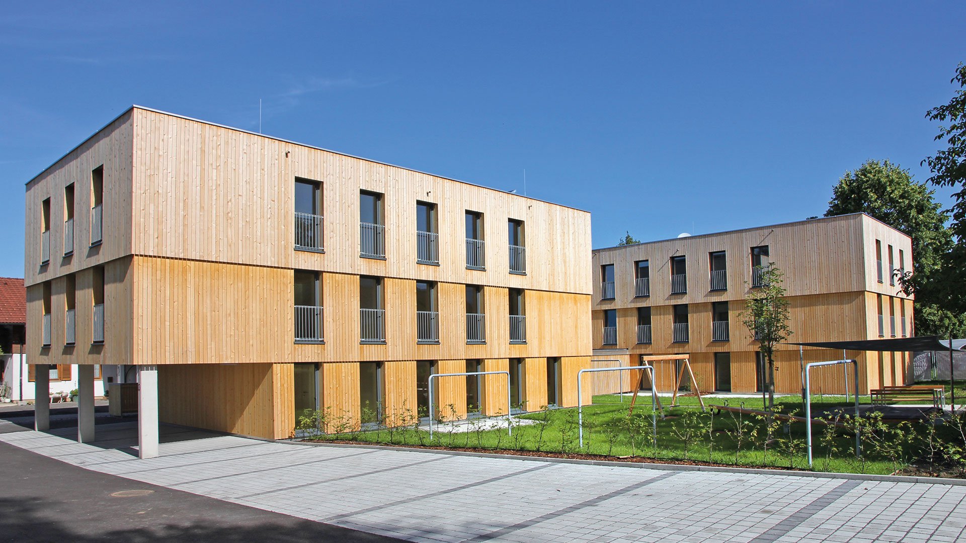 Der innovative Vorarlberger Rhomberg-Konzern baut auf Holz – bei seinen eigenen Gebäuden und als Export mittels des Cree-Systems, mit dem sogar Hochhäuser möglich werden. rhomberg.com