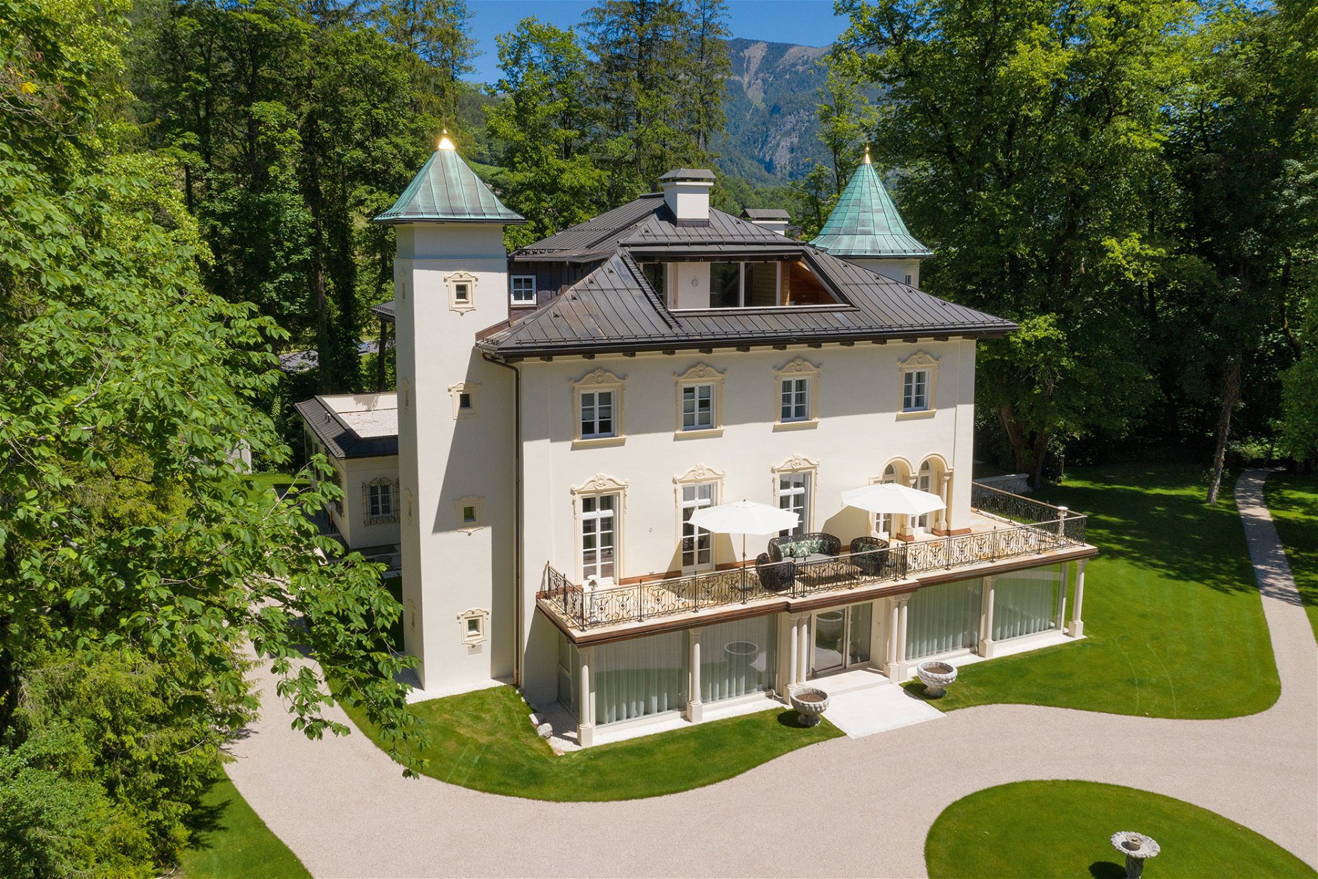 Bei exklusiven Objekten an Immobilien-Hotspots, wie z. B. Salzburg, lassen sich Käuferinnen und Käufer von hohen Preisen nicht irritieren. engelvoelkers.com