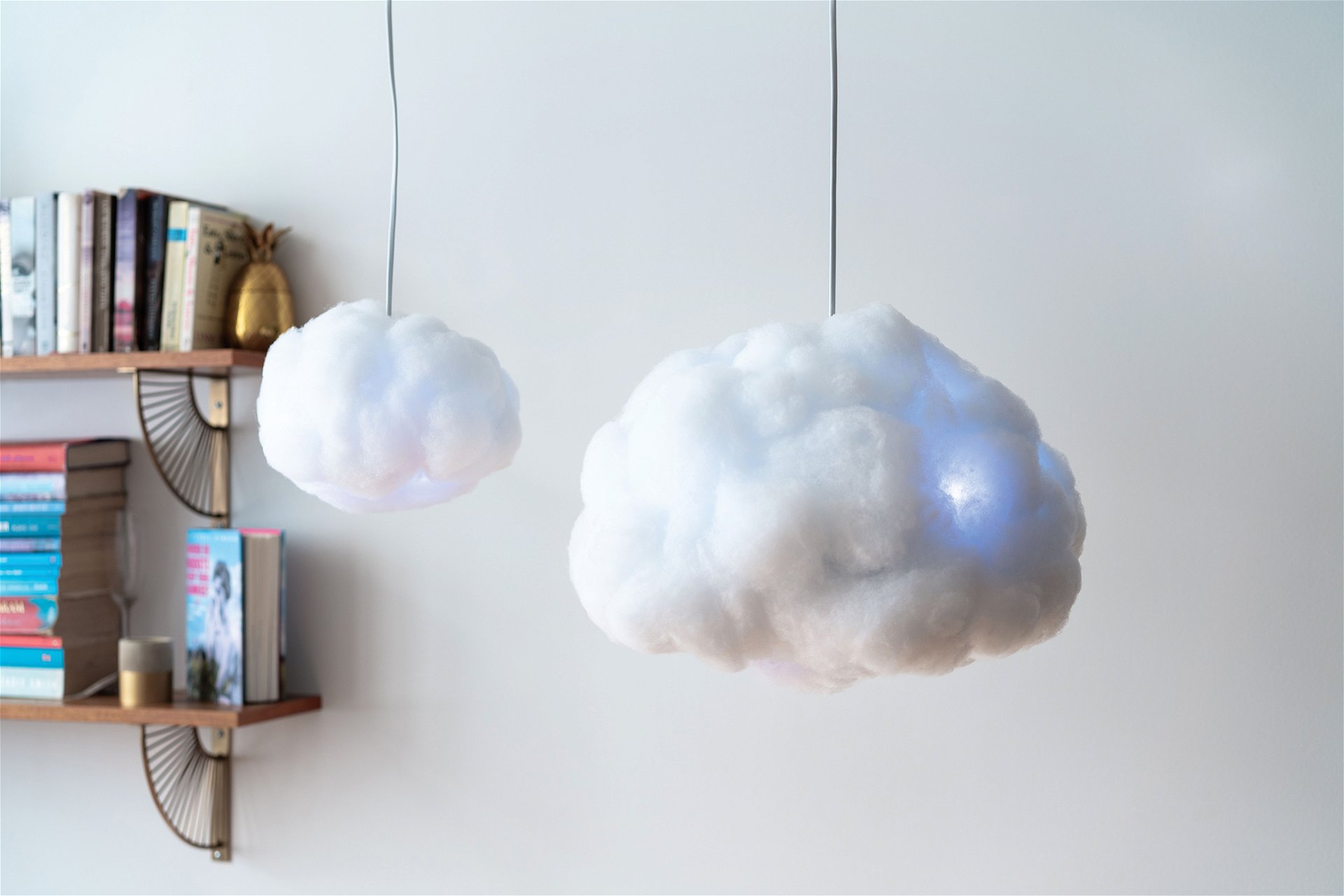 Cumulus-Kumpel Schlicht »Speaker Cloud« heißt diese Kombi aus Lautsprecher und LED- Lampe, die auch als Klangwolke durchgeht. rclarkson.com