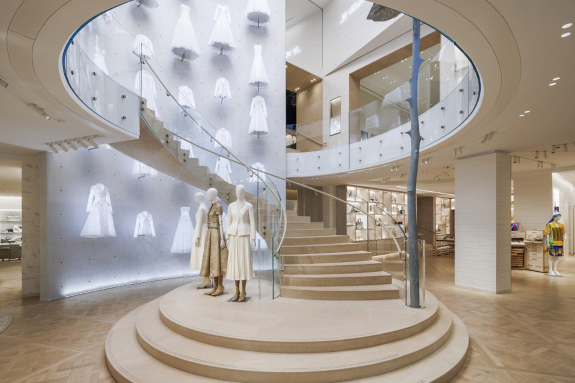 Der Dior-Flagship-Store hat eine Gesamtfläche von rund 10.000 Quadratmetern.