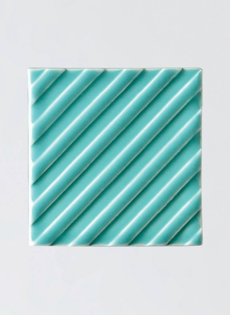 Selbst neue Muster erschaffen mit den Kacheln von der Serie »Signal Tile«. clayhaustile.com