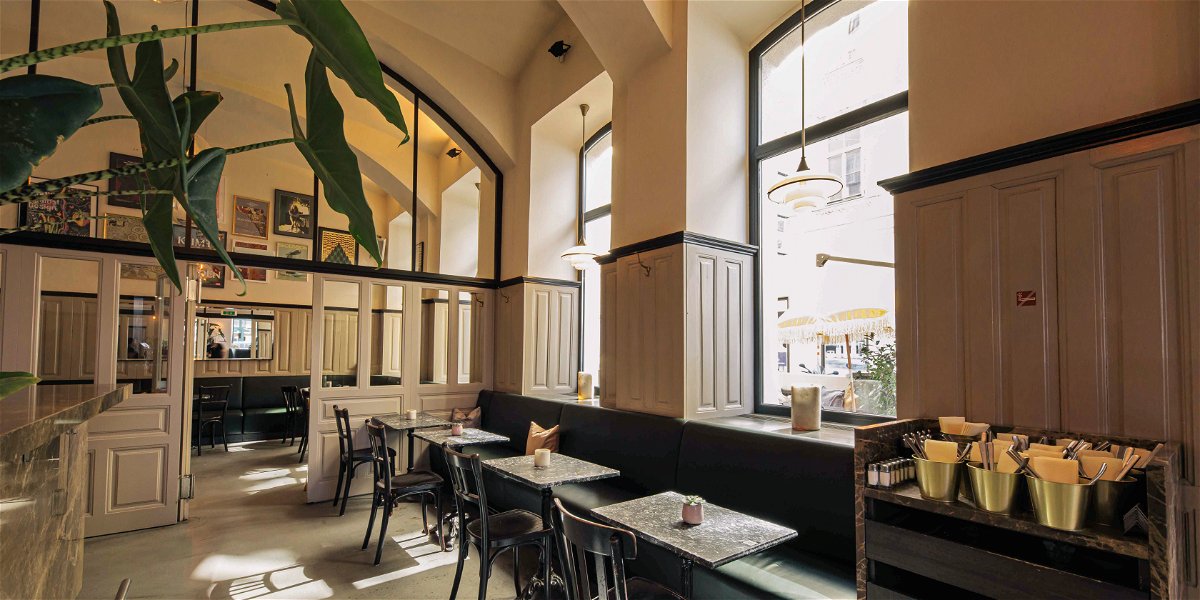 Sacher eröffnet erstes Café außerhalb Österreichs - Falstaff