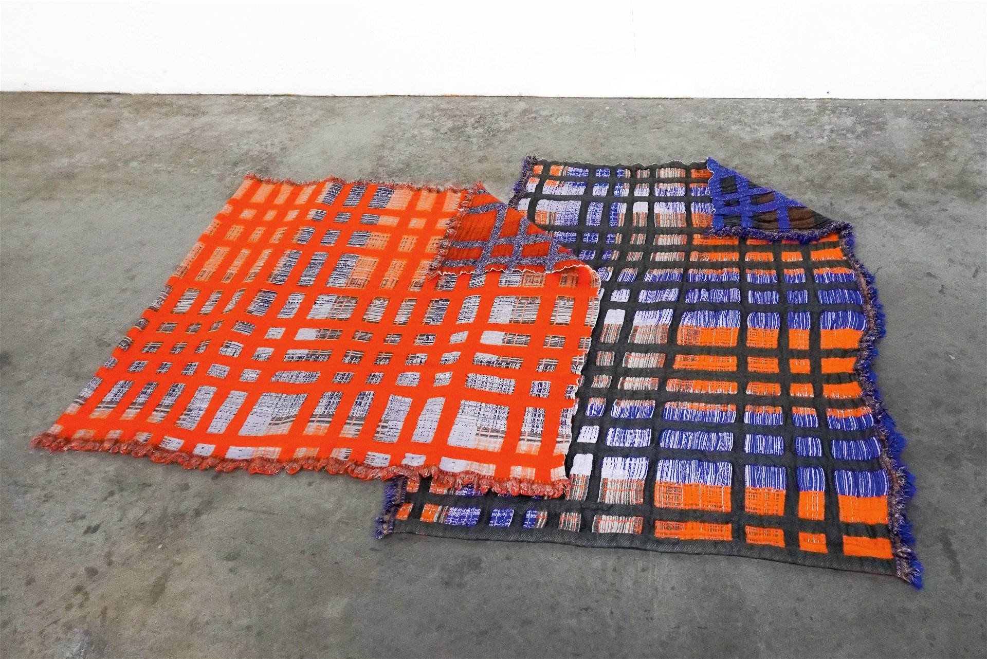 Geometrische Formen.
Starke Farben und grafische Muster im Jacquardstil sind 
typisch für Teppichdesignerin Emma Terweduwe.