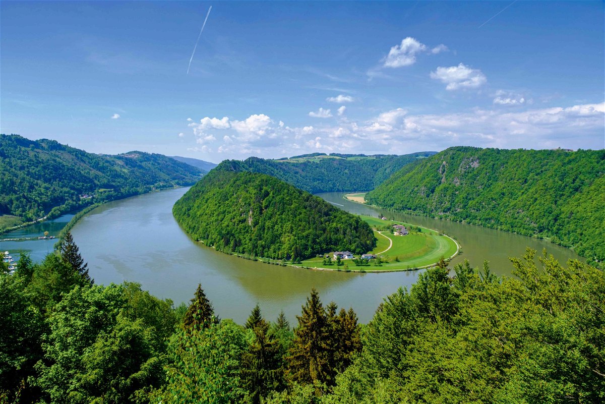 Land am Strome. Die Donauschlinge bei Schlögen ist nur eines von zahlreichen lohnenden Wanderzielen zwischen Kalkalpen und Böhmerwald.